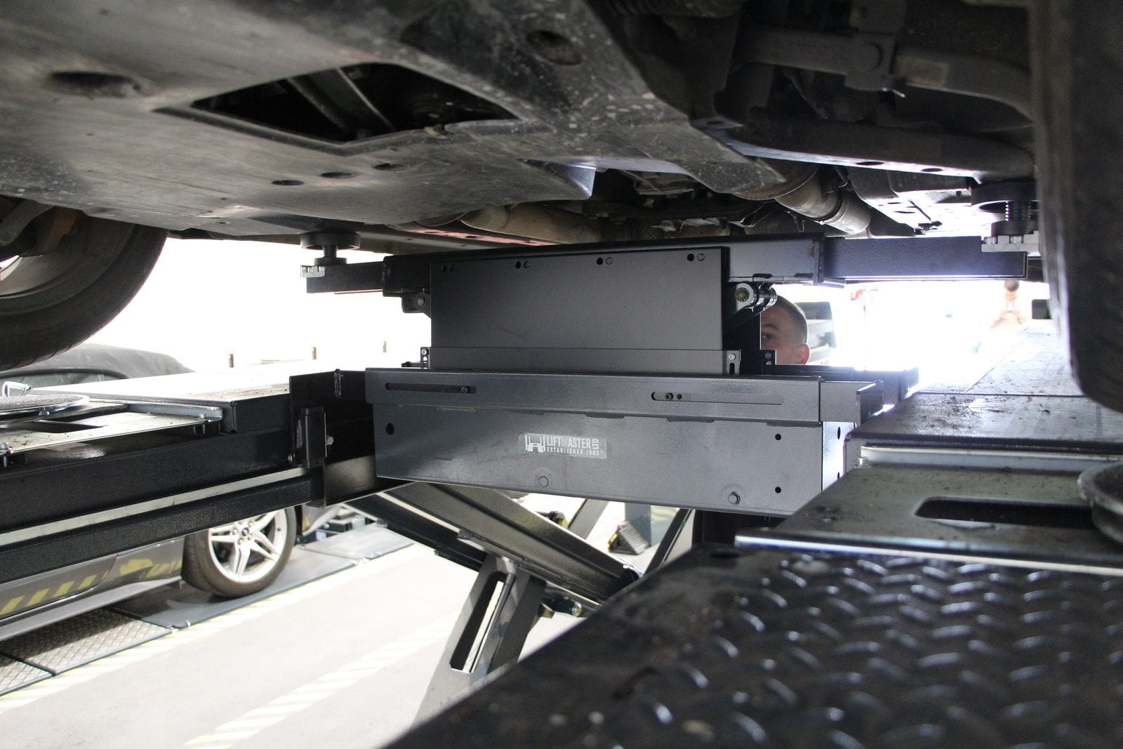 Liftmaster service engineers